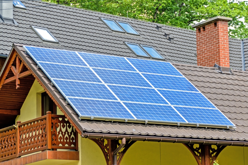 chauffagiste-ARTIGUES-min_solar-panels-1477987